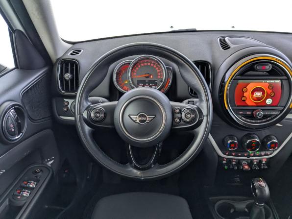 Mini Countryman II с пробегом 2018 года, цена 2 700 000 рублей, 87205 км, внедорожник, Автокод Объявления