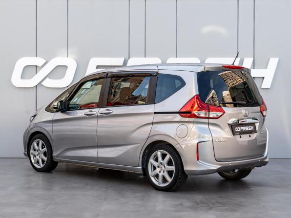 Honda Freed II Рестайлинг с пробегом 2020 года, цена 1 750 000 рублей, 95938 км, компактвэн, Автокод Объявления
