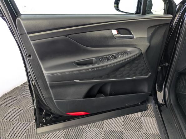 Hyundai Santa Fe IV Рестайлинг с пробегом 2022 года, цена 3 370 000 рублей, 105466 км, внедорожник, Автокод Объявления