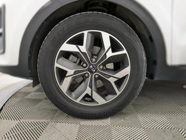 Kia Sportage IV Рестайлинг с пробегом 2018 года, цена 2 105 500 рублей, 99000 км, внедорожник, Автокод Объявления