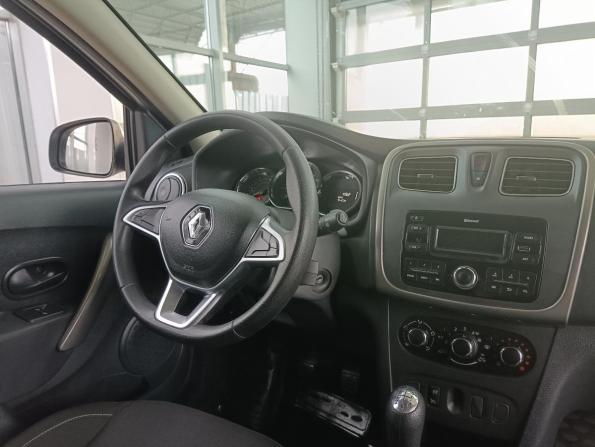 Renault Sandero II Рестайлинг с пробегом 2019 года, цена 1 119 000 рублей, 103776 км, хэтчбек, Автокод Объявления