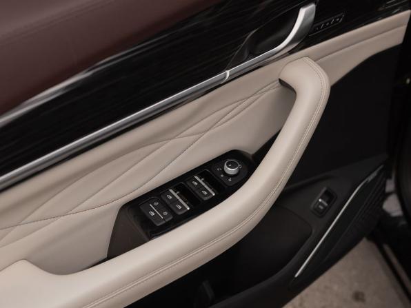Geely Monjaro I с пробегом 2023 года, цена 2 650 000 рублей, 100991 км, внедорожник, Автокод Объявления