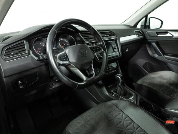 Volkswagen Tiguan II Рестайлинг с пробегом 2022 года, цена 2 999 700 рублей, 97302 км, внедорожник, Автокод Объявления