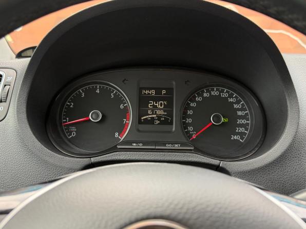 Volkswagen Polo V Рестайлинг с пробегом 2018 года, цена 1 350 000 рублей, 161787 км, седан, Автокод Объявления