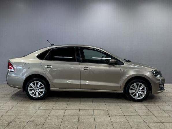 Volkswagen Polo V Рестайлинг с пробегом 2018 года, цена 1 490 000 рублей, 61229 км, седан, Автокод Объявления