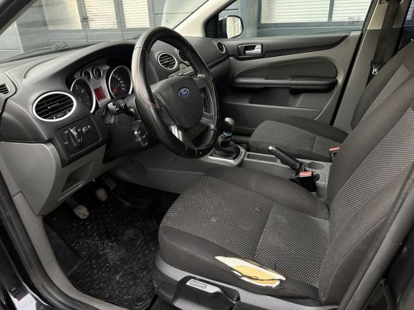 Ford Focus II Рестайлинг с пробегом 2011 года, цена 350 000 рублей, 537957 км, седан, Автокод Объявления