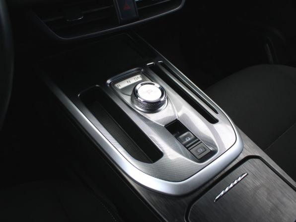 Haval Jolion I Рестайлинг с пробегом 2024 года, цена 2 030 000 рублей, 41000 км, внедорожник, Автокод Объявления