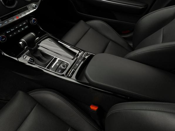 Kia Stinger I с пробегом 2019 года, цена 3 590 000 рублей, 10254 км, лифтбек, Автокод Объявления