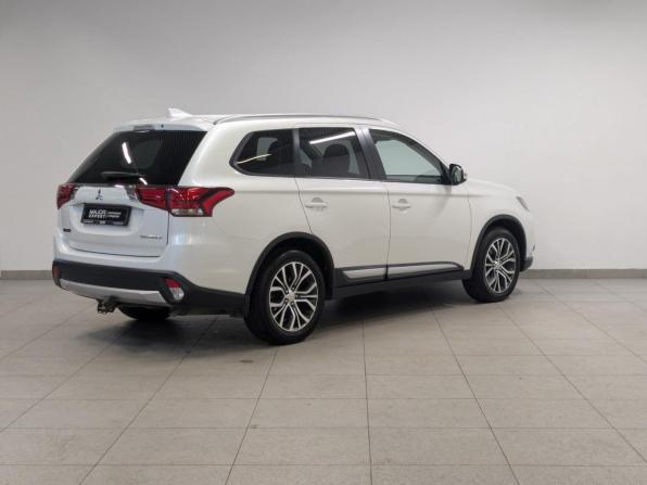 Mitsubishi Outlander III Рестайлинг 2 с пробегом 2018 года, цена 2 190 000 рублей, 51500 км, внедорожник, Автокод Объявления
