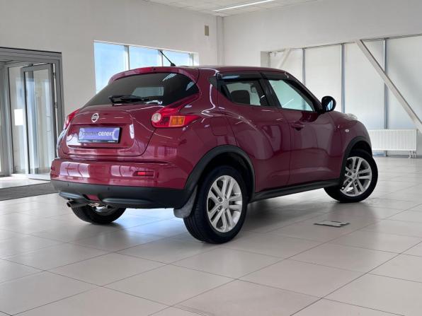 Nissan Juke I с пробегом 2012 года, цена 1 099 000 рублей, 108727 км, внедорожник, Автокод Объявления