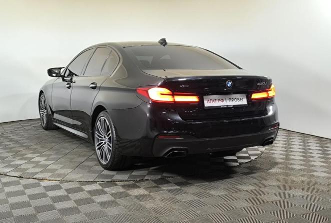 BMW 5 серии VI (F10/F11/F07) Рестайлинг с пробегом 2017 года, цена 3 200 000 рублей, 321444 км, седан, Автокод Объявления