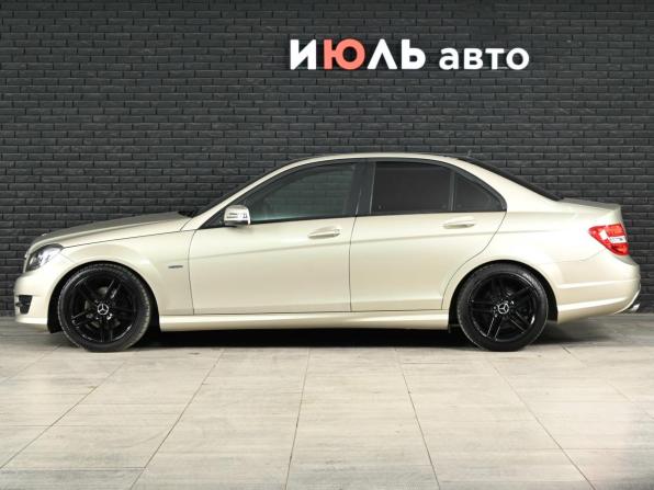Mercedes-Benz C-Класс III (W204) Рестайлинг с пробегом 2012 года, цена 1 750 000 рублей, 146122 км, седан, Автокод Объявления