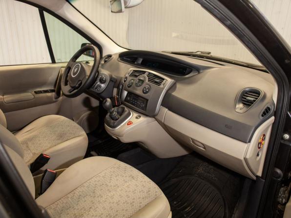 Renault Scenic II Рестайлинг с пробегом 2006 года, цена 465 000 рублей, 240784 км, компактвэн, Автокод Объявления