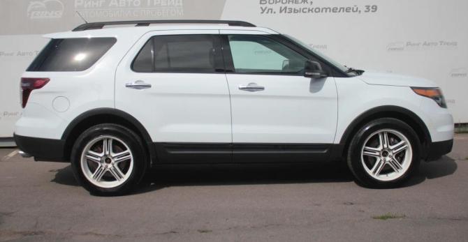 Ford Explorer V с пробегом 2015 года, цена 1 630 000 рублей, 250000 км, внедорожник, Автокод Объявления