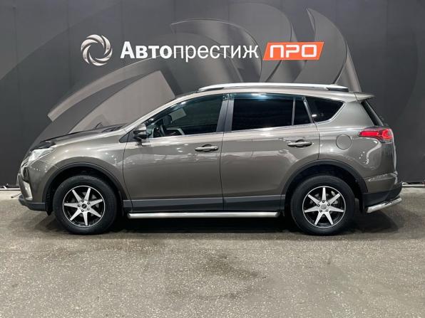 Toyota RAV4 IV (XA40) Рестайлинг с пробегом 2017 года, цена 2 374 000 рублей, 142623 км, внедорожник, Автокод Объявления