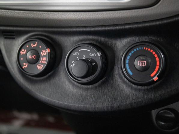 Toyota Vitz III (XP130) с пробегом 2011 года, цена 759 500 рублей, 72634 км, хэтчбек, Автокод Объявления