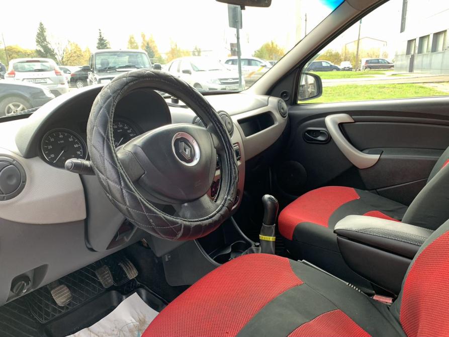 Renault Logan I Рестайлинг Великие Луки  - изображение 9