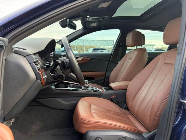 Audi A4 V (B9) Рестайлинг с пробегом 2021 года, цена 3 200 000 рублей, 48826 км, седан, Автокод Объявления