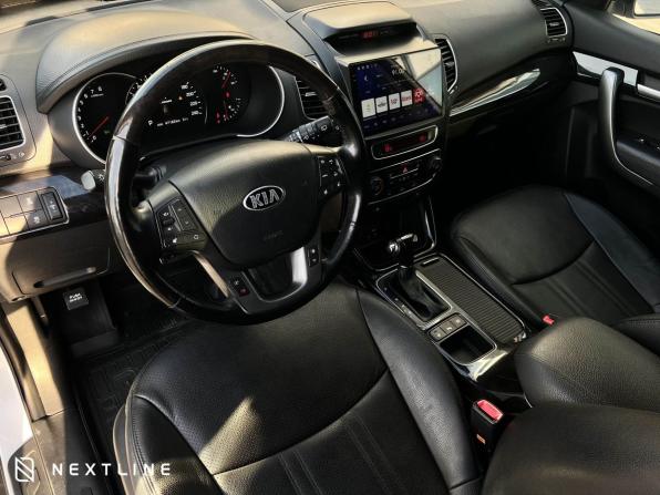 Kia Sorento II Рестайлинг с пробегом 2017 года, цена 2 190 000 рублей, 47000 км, внедорожник, Автокод Объявления