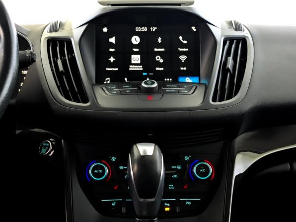 Ford Kuga II Рестайлинг с пробегом 2017 года, цена 1 675 000 рублей, 89000 км, внедорожник, Автокод Объявления