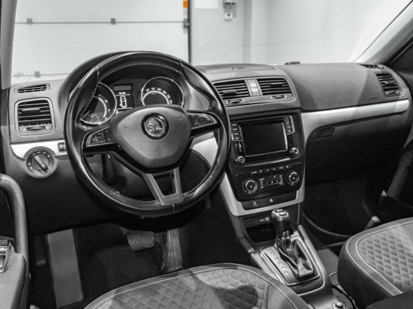 Skoda Yeti I Рестайлинг с пробегом 2016 года, цена 1 428 816 рублей, 224052 км, внедорожник, Автокод Объявления