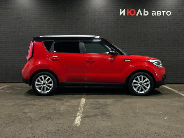 Kia Soul II Рестайлинг с пробегом 2018 года, цена 1 300 000 рублей, 53617 км, хэтчбек, Автокод Объявления