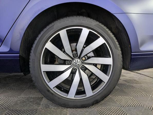 Volkswagen Passat B8 с пробегом 2019 года, цена 2 450 000 рублей, 128087 км, седан, Автокод Объявления