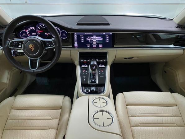 Porsche Panamera II с пробегом 2018 года, цена 6 400 000 рублей, 76068 км, лифтбек, Автокод Объявления