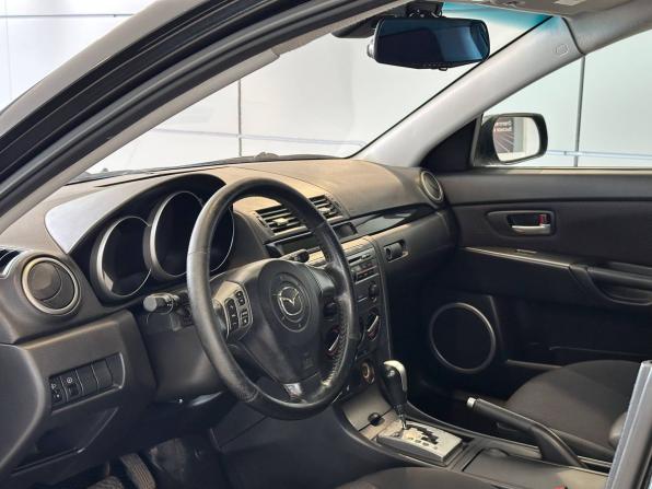 Mazda 3 I (BK) Рестайлинг с пробегом 2006 года, цена 527 000 рублей, 215783 км, хэтчбек, Автокод Объявления