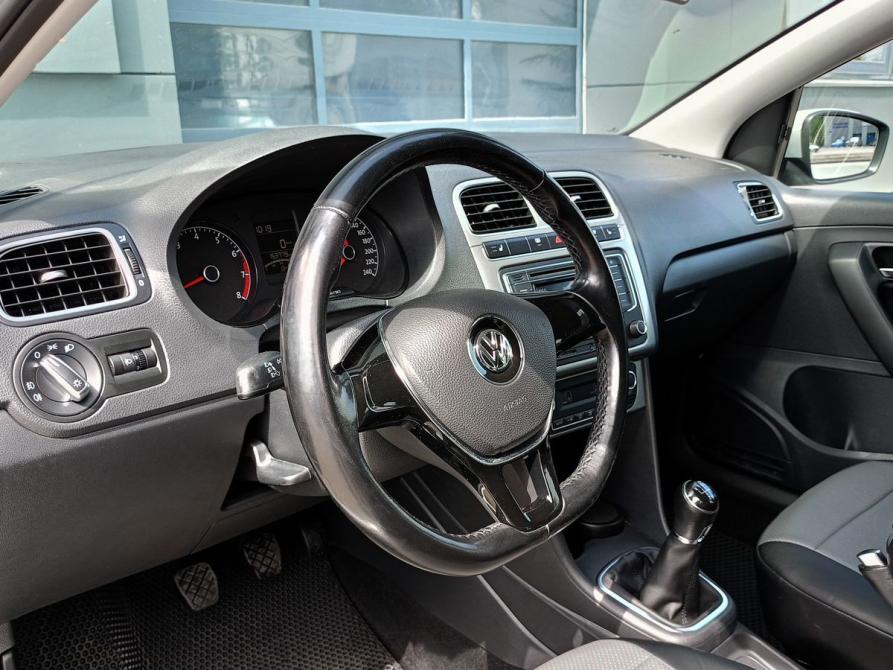 Volkswagen Polo V Рестайлинг Казань  - изображение 8