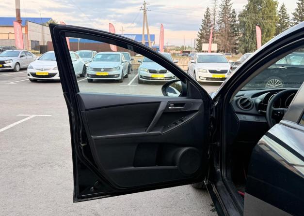 Mazda 3 II (BL) с пробегом 2011 года, цена 580 000 рублей, 374914 км, хэтчбек, Автокод Объявления