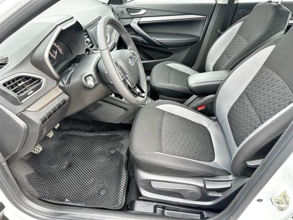 Lada (ВАЗ) Vesta I Рестайлинг (NG) с пробегом 2023 года, цена 1 350 000 рублей, 15400 км, седан, Автокод Объявления