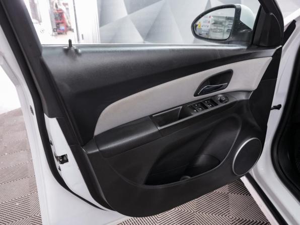 Chevrolet Cruze I Рестайлинг с пробегом 2013 года, цена 642 000 рублей, 221147 км, седан, Автокод Объявления