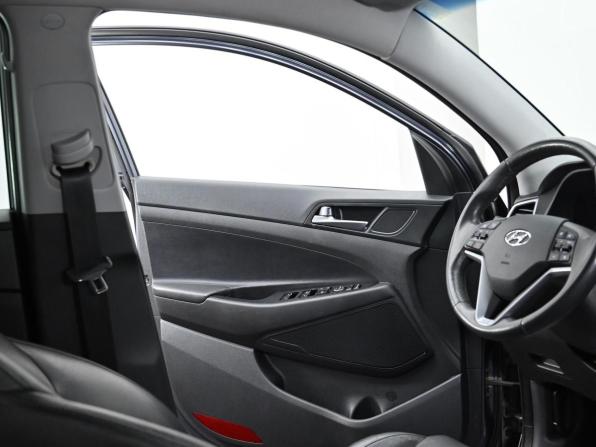 Hyundai Tucson III с пробегом 2016 года, цена 1 699 000 рублей, 114000 км, внедорожник, Автокод Объявления