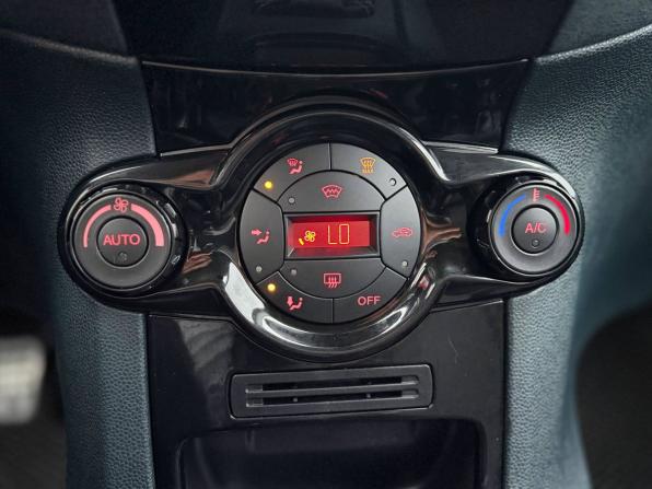 Ford Fiesta Mk6 с пробегом 2012 года, цена 655 000 рублей, 121913 км, хэтчбек, Автокод Объявления