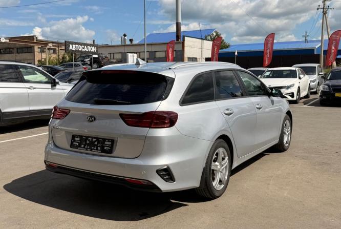 Kia Ceed III с пробегом 2019 года, цена 1 600 000 рублей, 135000 км, универсал, Автокод Объявления