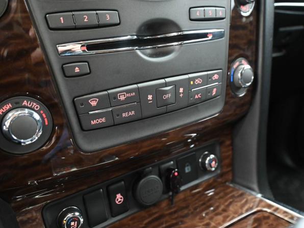 Nissan Patrol VI (Y62) с пробегом 2013 года, цена 3 349 900 рублей, 244800 км, внедорожник, Автокод Объявления