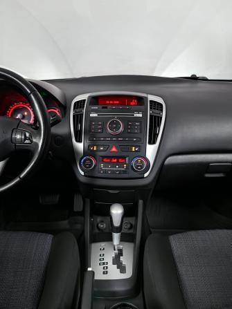 Kia Ceed I Рестайлинг с пробегом 2010 года, цена 649 000 рублей, 150079 км, хэтчбек, Автокод Объявления