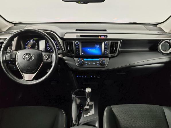 Toyota RAV4 IV (XA40) Рестайлинг с пробегом 2017 года, цена 2 199 000 рублей, 142774 км, внедорожник, Автокод Объявления