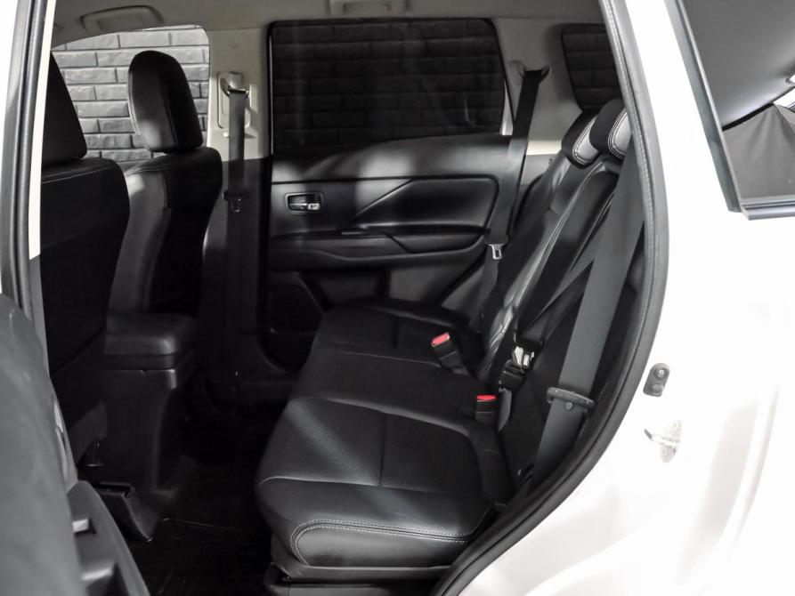 Mitsubishi Outlander III Екатеринбург  - изображение 17