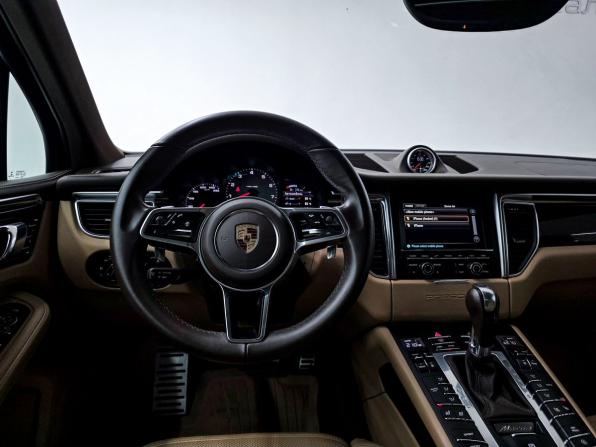 Porsche Macan I с пробегом 2015 года, цена 3 400 000 рублей, 57377 км, внедорожник, Автокод Объявления