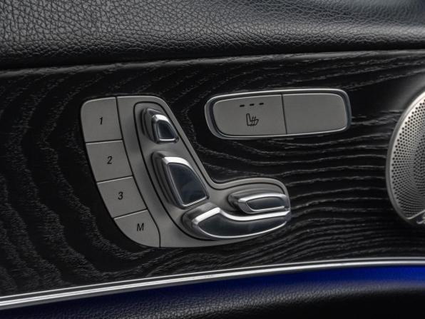 Mercedes-Benz E-Класс V (W213 S213 C238) Рестайлинг с пробегом 2021 года, цена 4 600 000 рублей, 99077 км, седан, Автокод Объявления