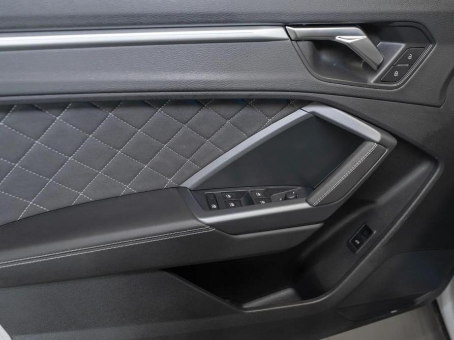Audi Q3 II (F3) Москва  - изображение 15