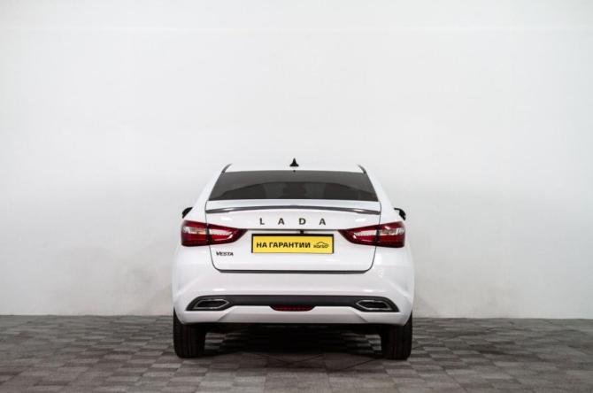 Lada (ВАЗ) Vesta I с пробегом 2024 года, цена 1 279 000 рублей, 31600 км, седан, Автокод Объявления