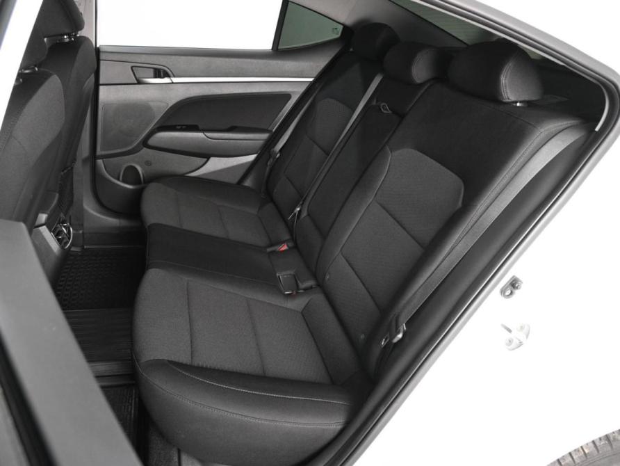 Hyundai Elantra VI (AD) Рестайлинг Ростов-на-Дону  - изображение 9