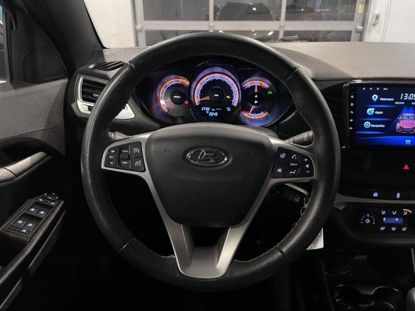 Lada (ВАЗ) Vesta I с пробегом 2021 года, цена 1 378 000 рублей, 37785 км, универсал, Автокод Объявления