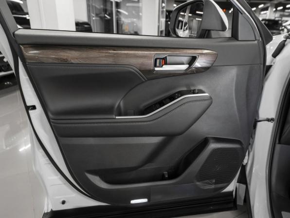Toyota Highlander IV (XU70) с пробегом 2025 года, цена 5 225 000 рублей, 50 км, внедорожник, Автокод Объявления