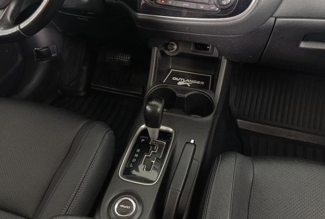 Mitsubishi Outlander II Рестайлинг с пробегом 2013 года, цена 1 350 000 рублей, 166540 км, внедорожник, Автокод Объявления