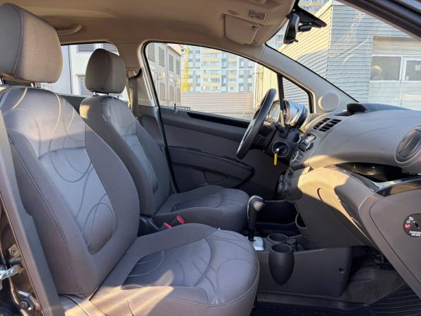 Chevrolet Spark III (M300) Рестайлинг с пробегом 2021 года, цена 965 000 рублей, 73000 км, хэтчбек, Автокод Объявления