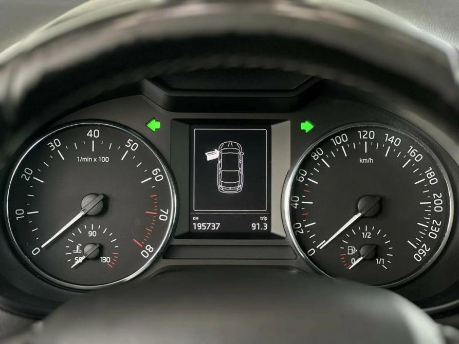 Skoda Octavia III (A7) Екатеринбург  - изображение 16